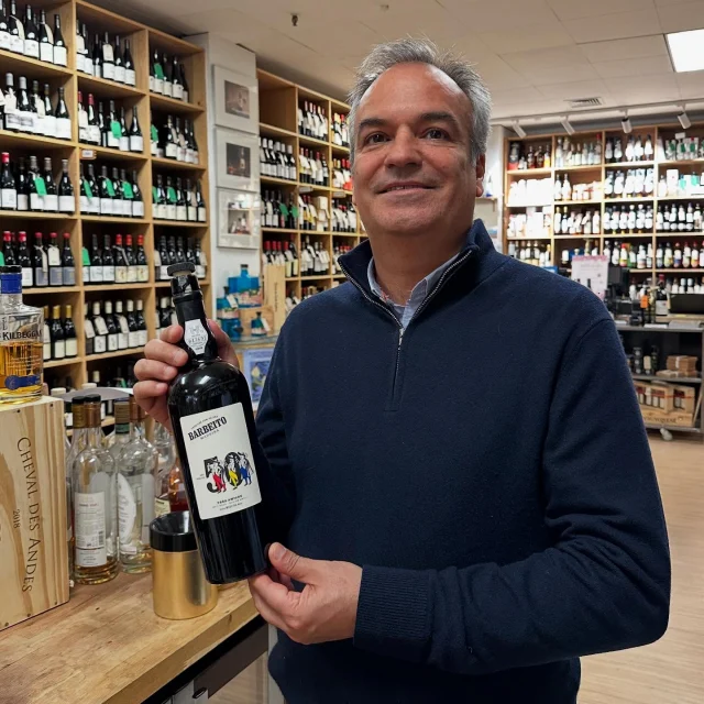 Tasting Madeira with the man himself. Ricardo Barbeito presented with pride his amazing wines. This is very elegant and precise expression of Madeira. All Madeira very typical and with a long finish. 
20 years Verdelho Ribeiro Real was the star today. Fine balance and would be fun to match with food👍
Perfect lucky afternoon 😊
#madeira #barbeito #hyggewine #dedicatedtowine #winelover #fortifiedwine #portugal